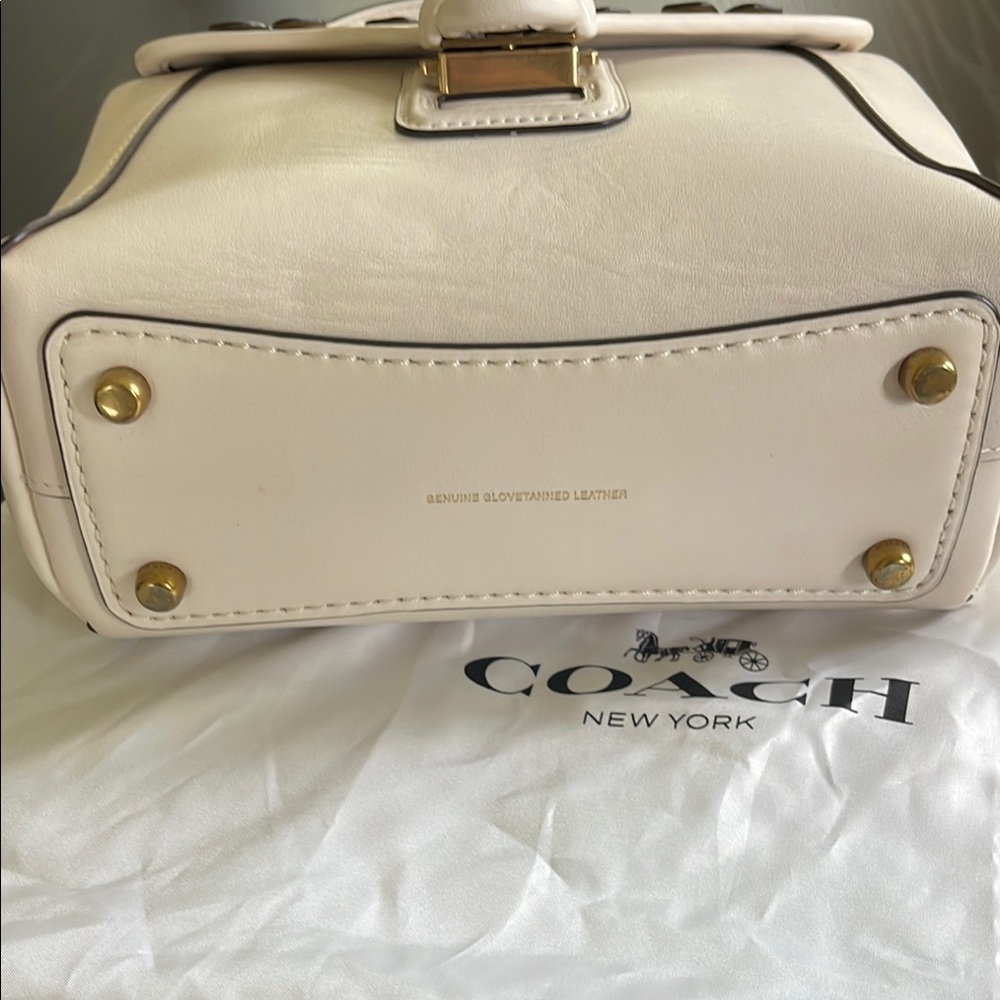Coach 1941 White Floral Appliqué Top-Handle Satchel - Picture 6 of 13